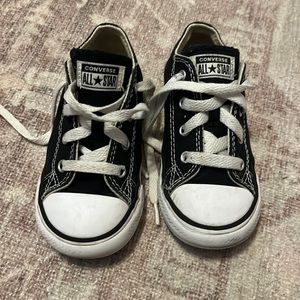 Toddler black converse